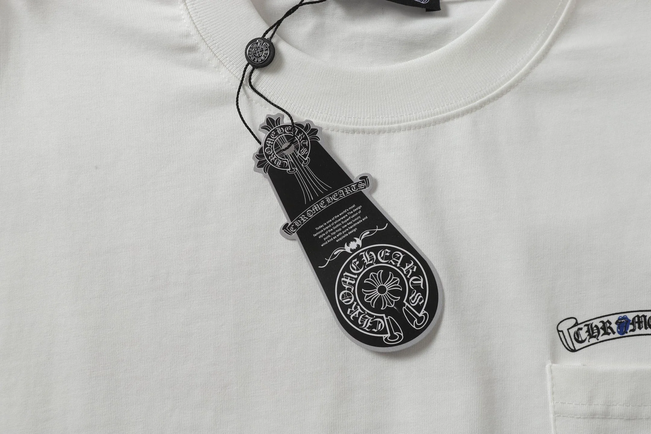 🅿️170 CH | Crow Heart Sanskrit Printed Letters T-shirt Short Sleeve Loose fit high-density knitting, fabric 280g double yarn, 1*1 double yarn thread, soft and comfortable feel, no deformation, os dropped shoulders loose fit, same style for men and women Color: Black White Size: XS-L